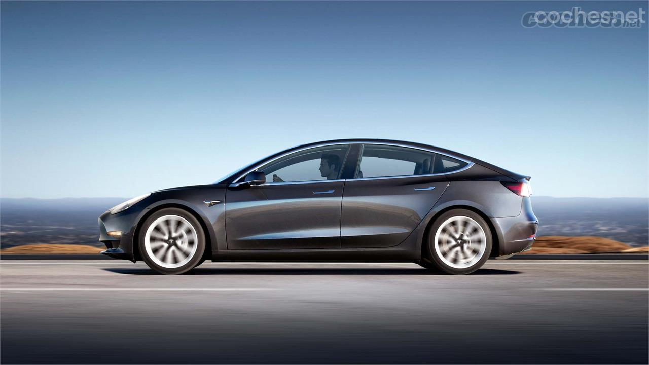 El diseño del Model 3 guarda bastantes similitudes con el del Model S.