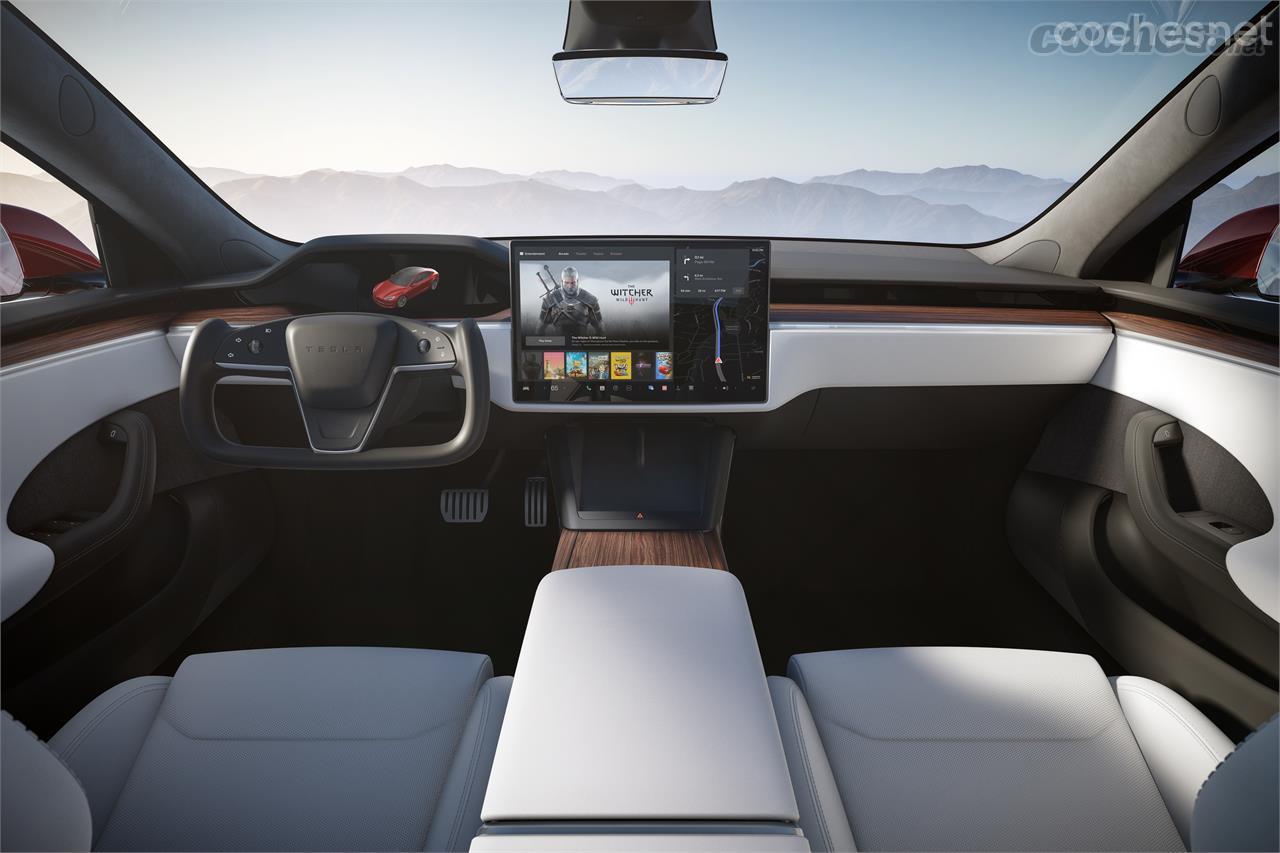 El volante de estilo aeronáutico y la "pantalla de televisión" atraparán las miradas de quienes accedan a los nuevos Tesla Model S Plaid y Model X Plaid.