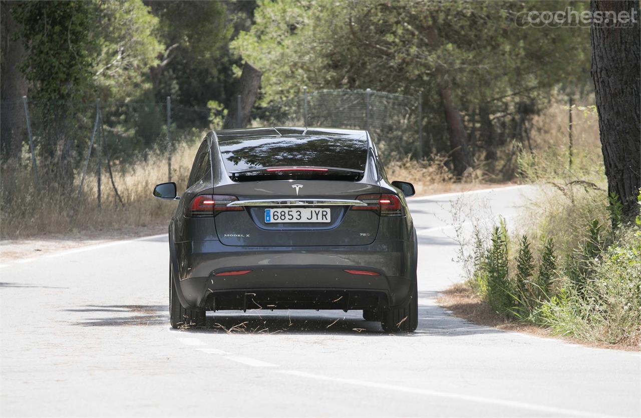 Todos los Model X son tracción integral dado que equipan dos motores eléctricos que propulsan ambos ejes.