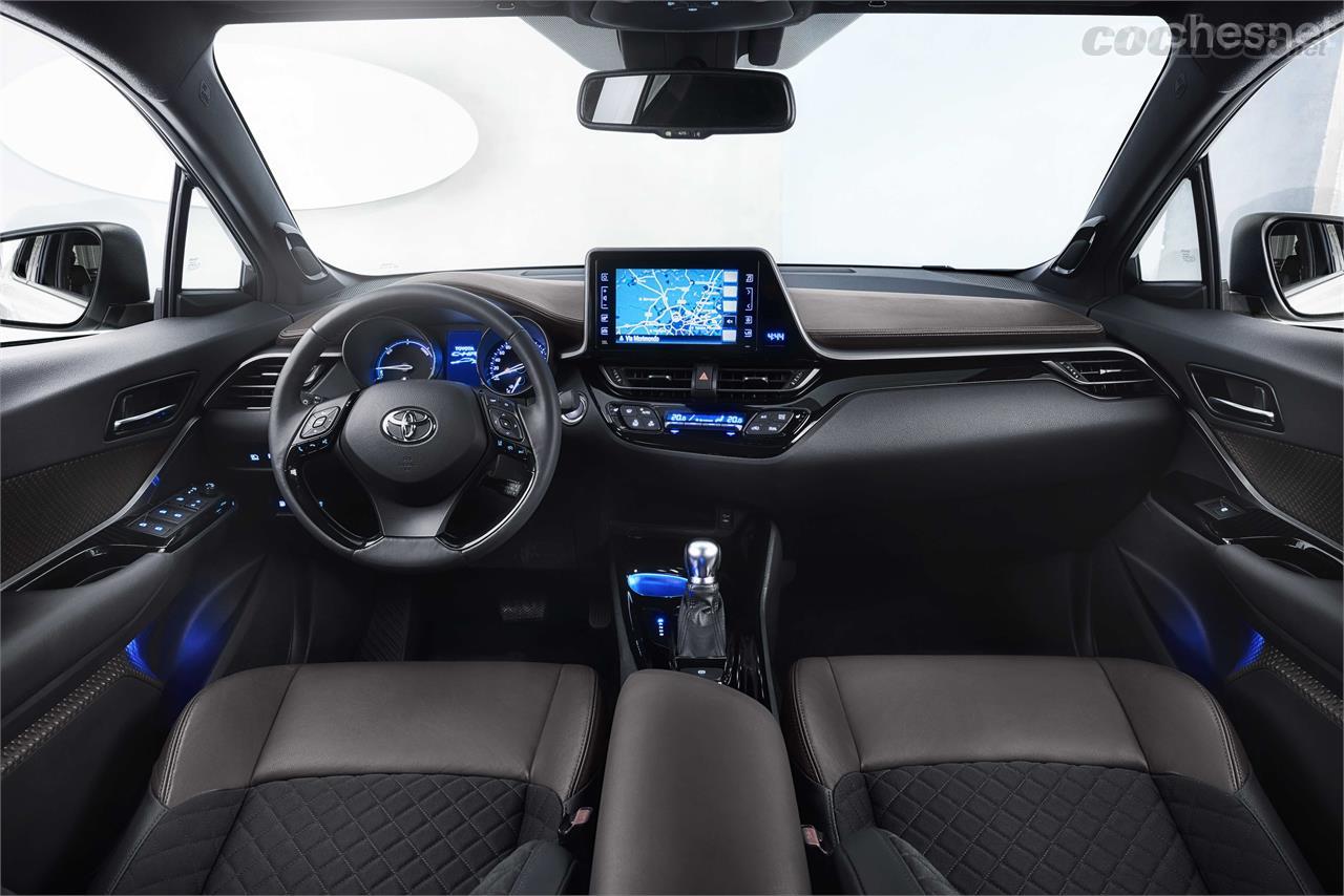 Toyota C-HR: Así es su interior