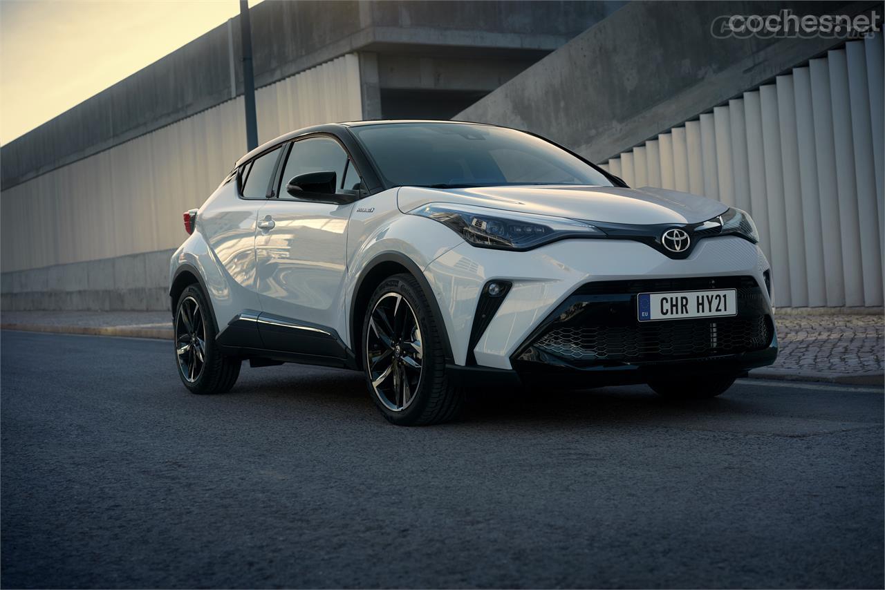 Toyota: Toyota C-HR 2024: conducimos la segunda generación del súper ventas  híbrido