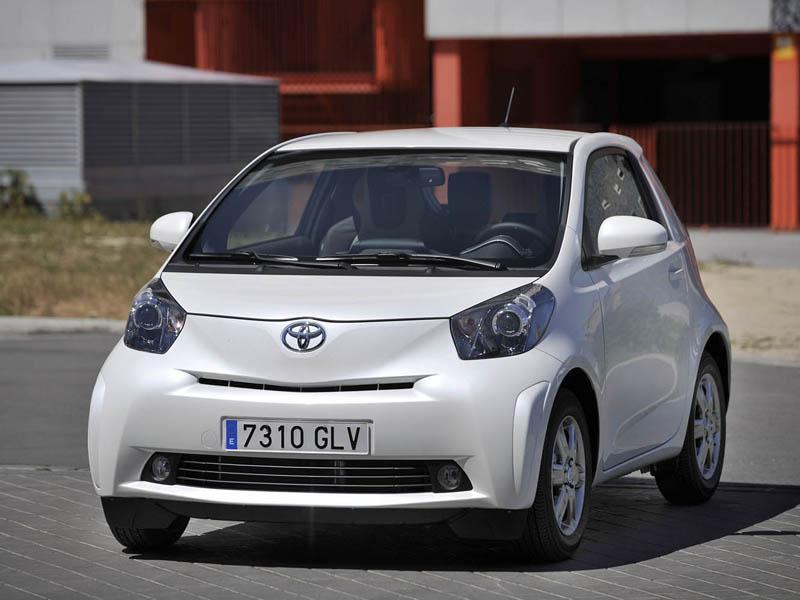 Toyota iQ