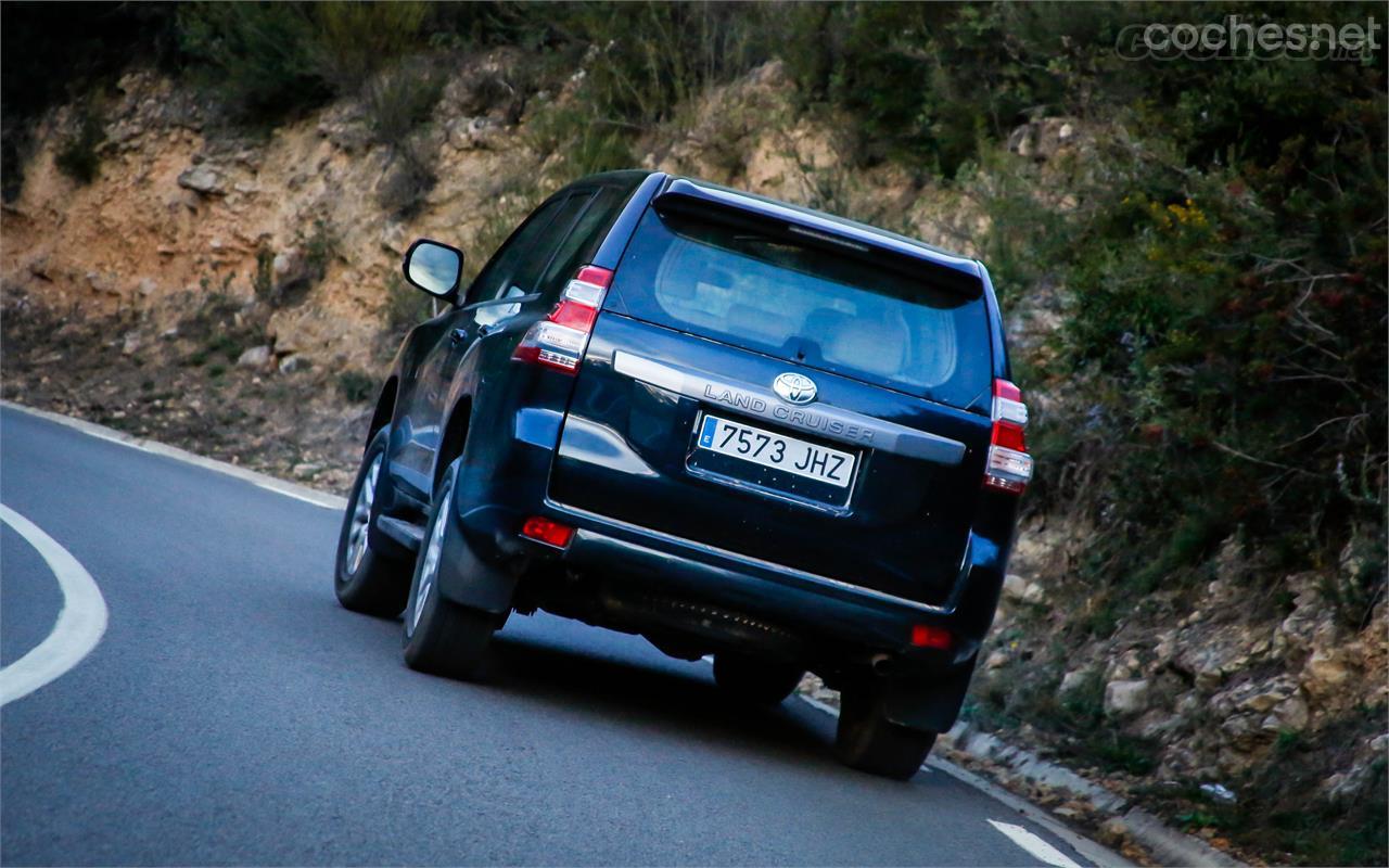 El Land Curiser 180 Automático es un excelente coche para viajar y afrontar pequeñas y grandes aventuras lejos de casa.
