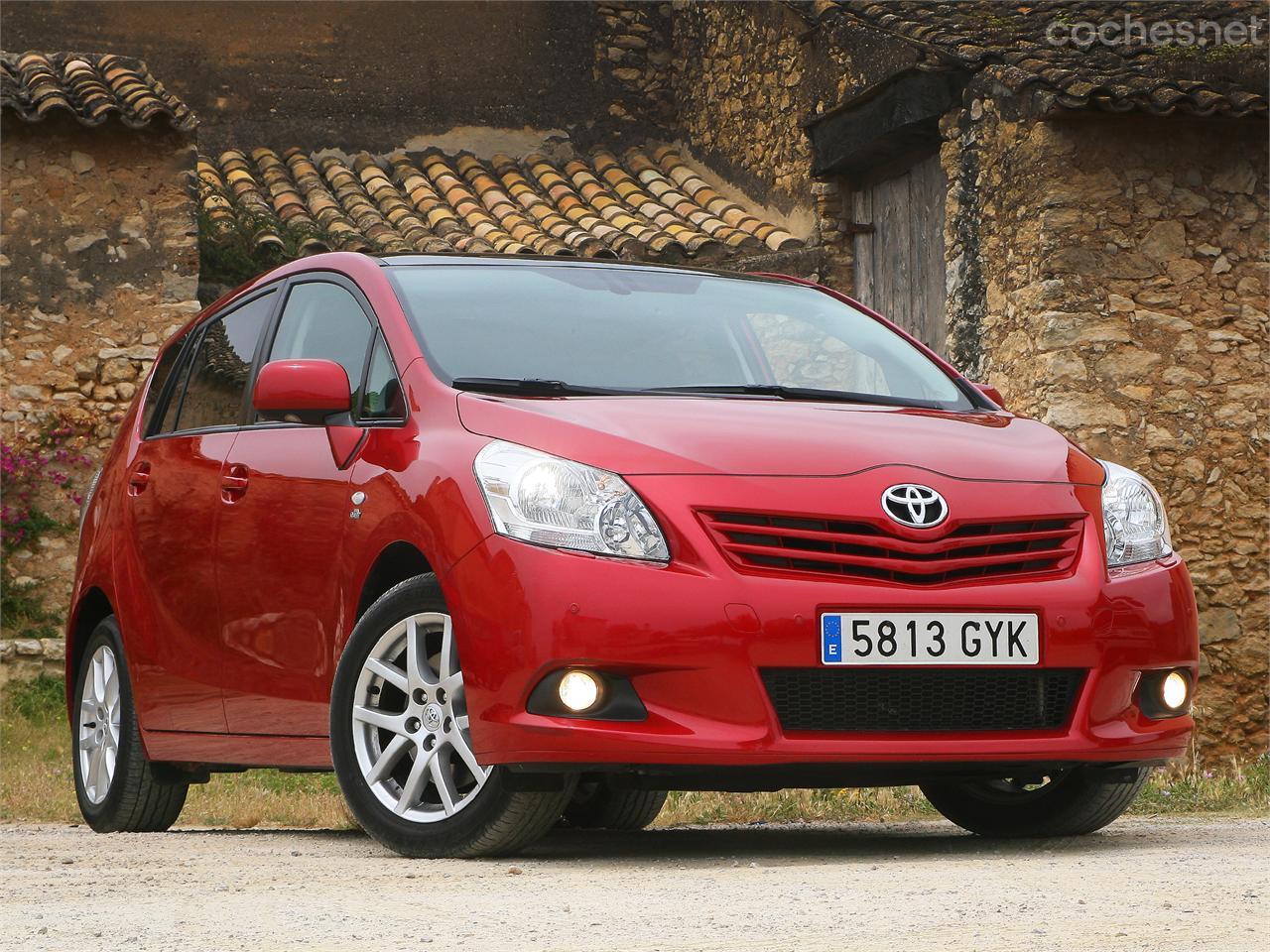 Opiniones de Toyota Verso 2.2 D-4D AutoDrive S: Monovolumen de referencia