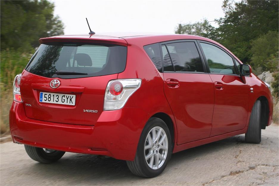 Toyota verso 2011