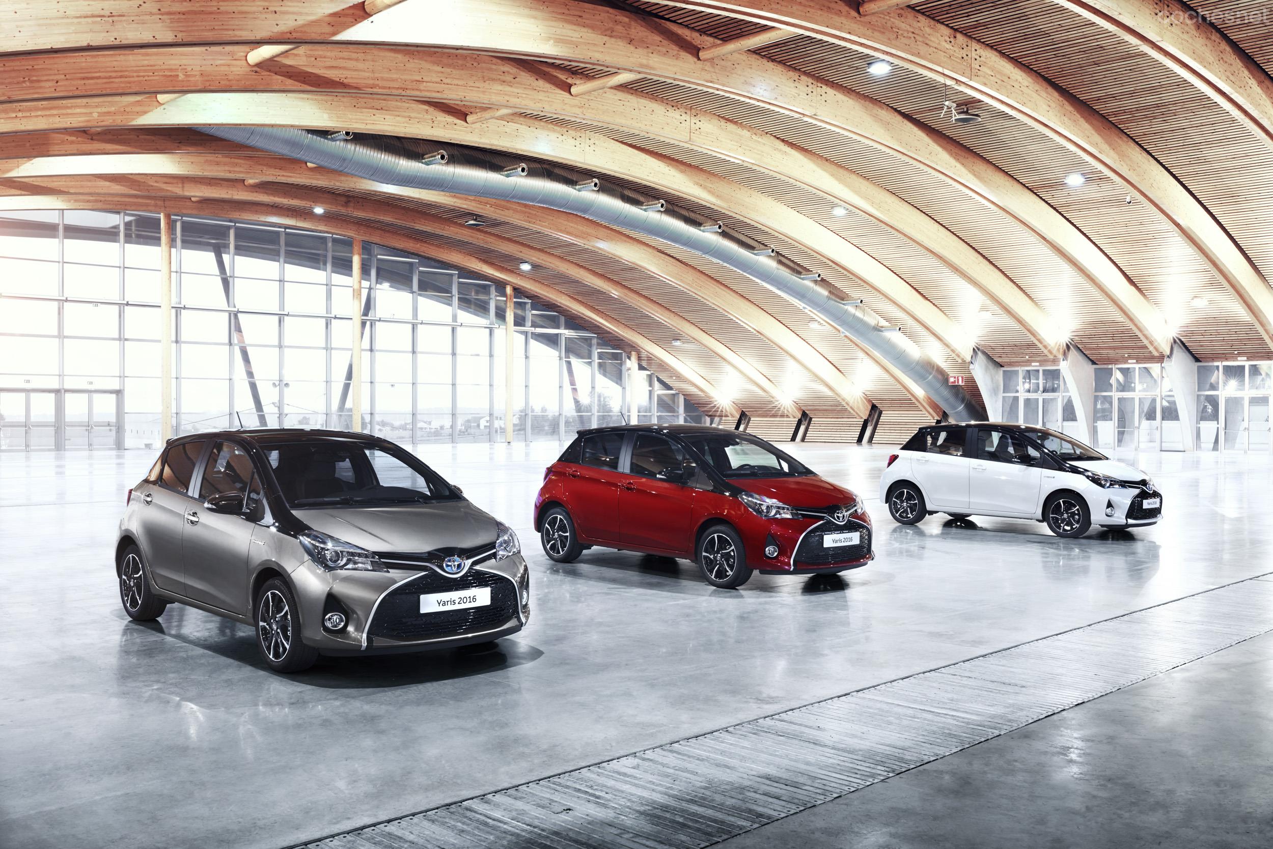 Estos son los tres colores con los que se ofrece la nueva carrocería bi-color en el Yaris. En todos los casos el techo es en color negro brillante.