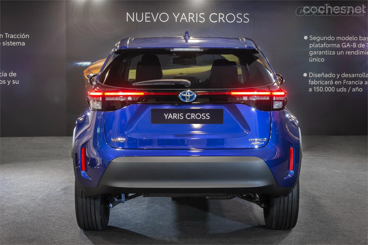 El sistema híbrido es idéntico al del Yaris berlina; pero el Cross ofrece como alternativa la variante AWD-i con tracción a las cuatro ruedas.