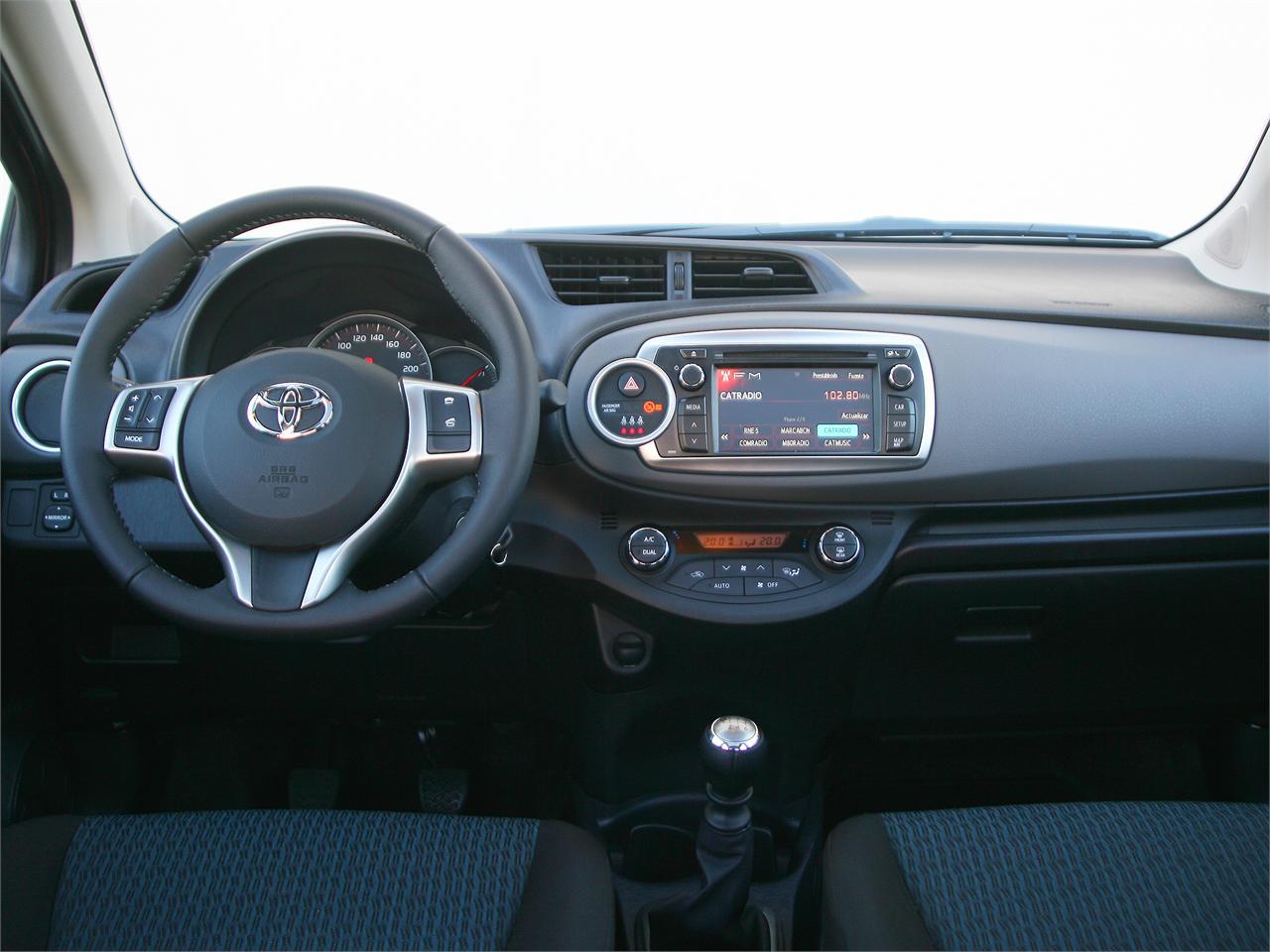 Toyota Yaris 100