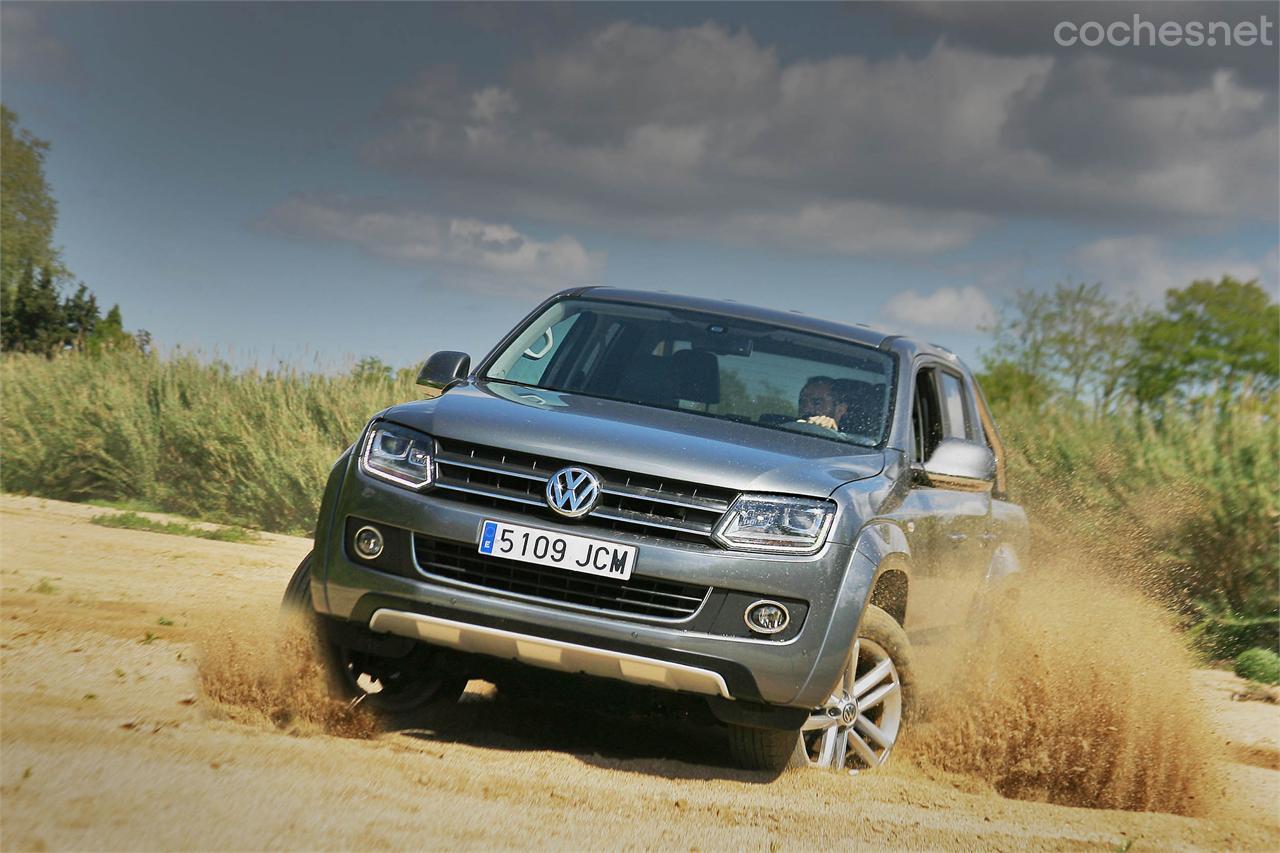 Logramos bajar de los 9 l/100 km, algo más que destacable para un gigante como el Amarok con 5,2 metros de longitud, 1,95 metros de anchura y 1,83 metros de altura.