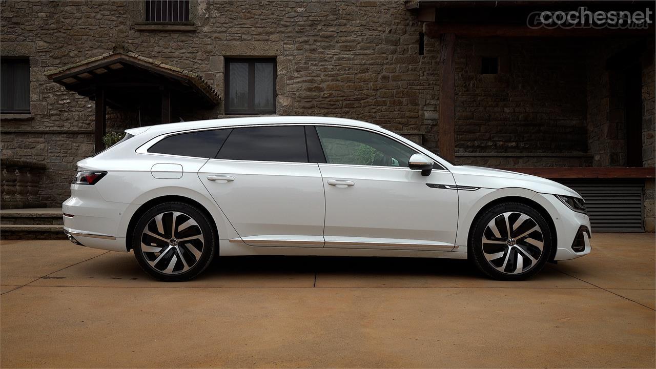 El Arteon Shooting Brake es un coche con un diseño atractivo, con habitáculo amplio, de calidad y muy cómodo.