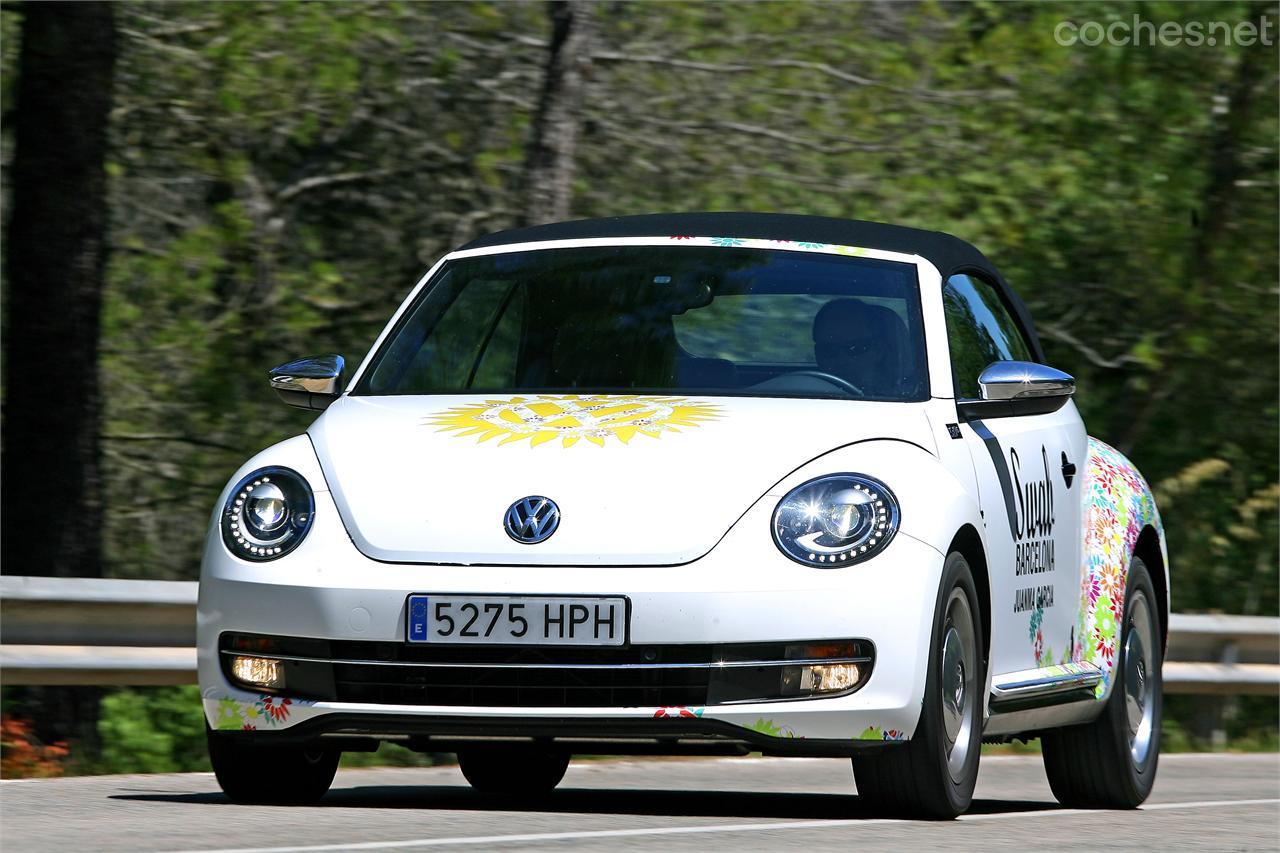 Una vez capotado, este Beetle no parece ser un cabrio, al disfrutar de una buena insonoridad. 