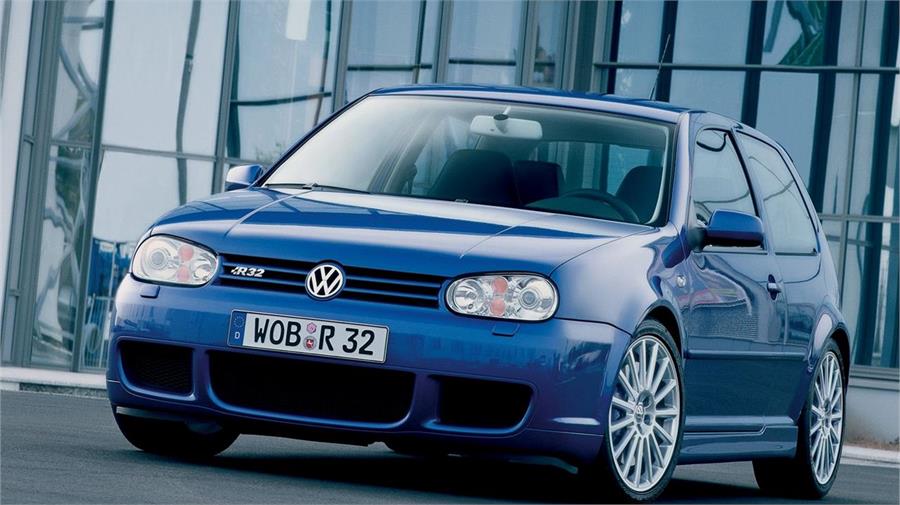 Volkswagen estrenó el motor V6 de 3,2 litros en el Beetle RSi. Un propulsor atmosférico que a posteriori llegó al Golf R32.