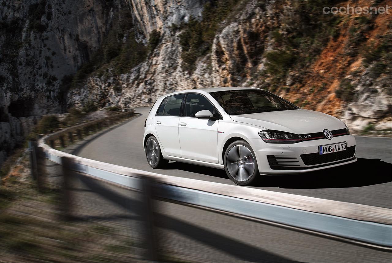 El Volkswagen Golf GTI llega a su 7ª generación en plena forma.