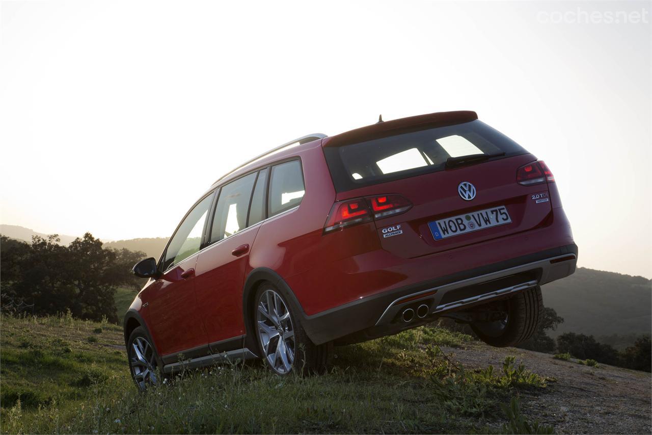 Dentro de las instalaciones del Ascari Race Resort (Ronda) hay una zona de off-road donde pudimos probar el Golf Alltrack al límite.