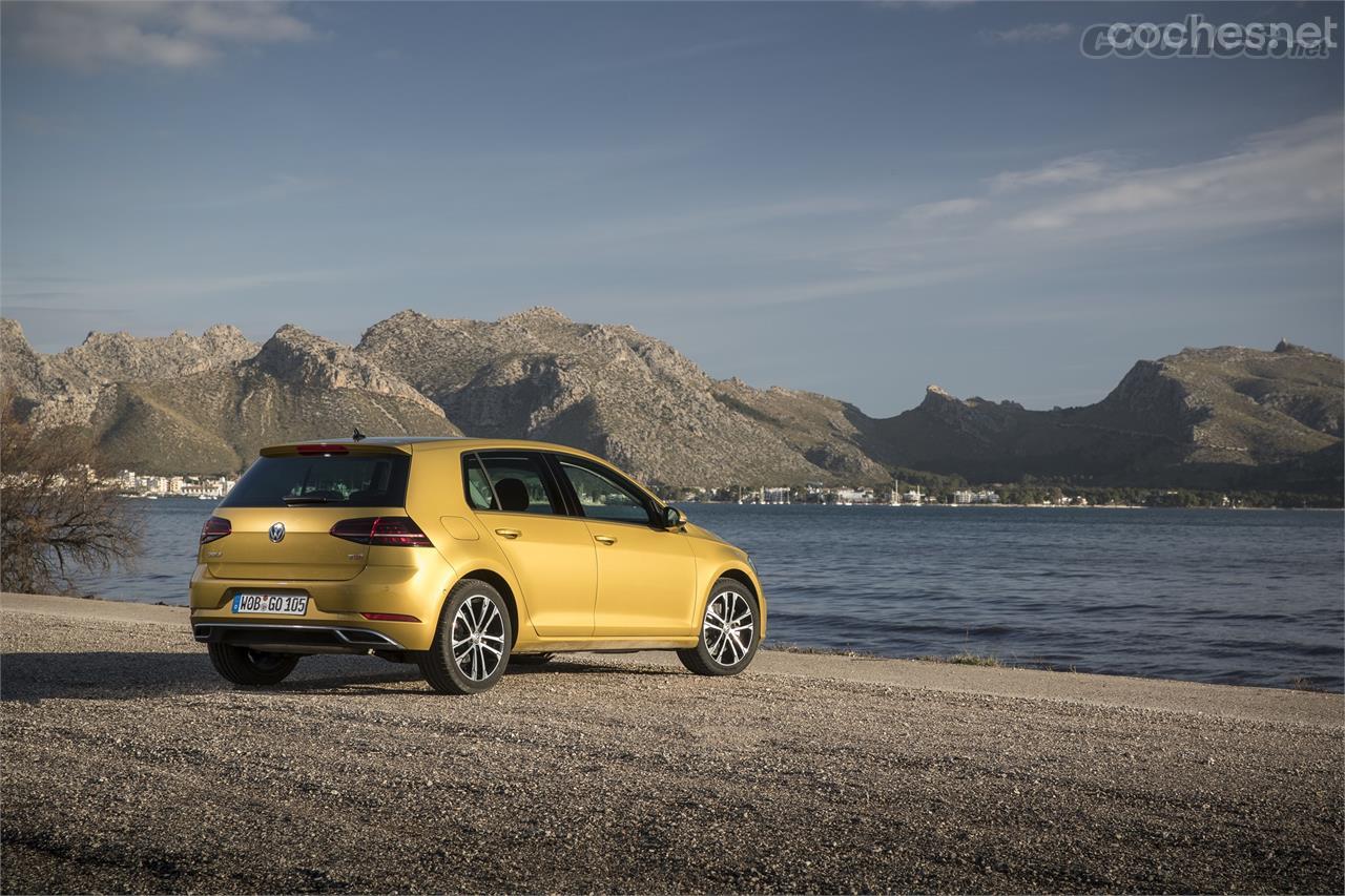 El nuevo Golf ya se encuentra disponible para realizar pedidos. Las primeras unidades llegarán en marzo con un precio de partida de 20.150 euros (sin descuentos).