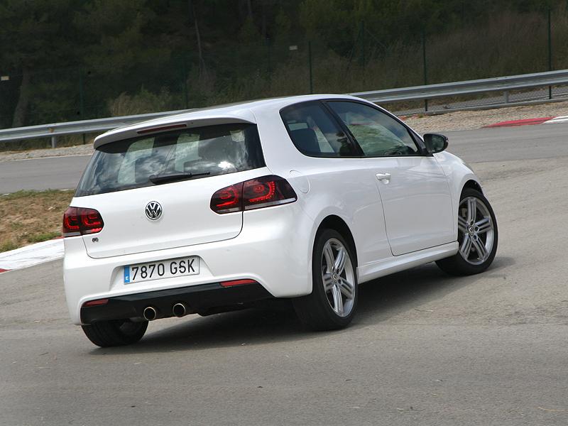 Volkswagen Golf R 2.0 TSI DSG 4Motion 270 CV