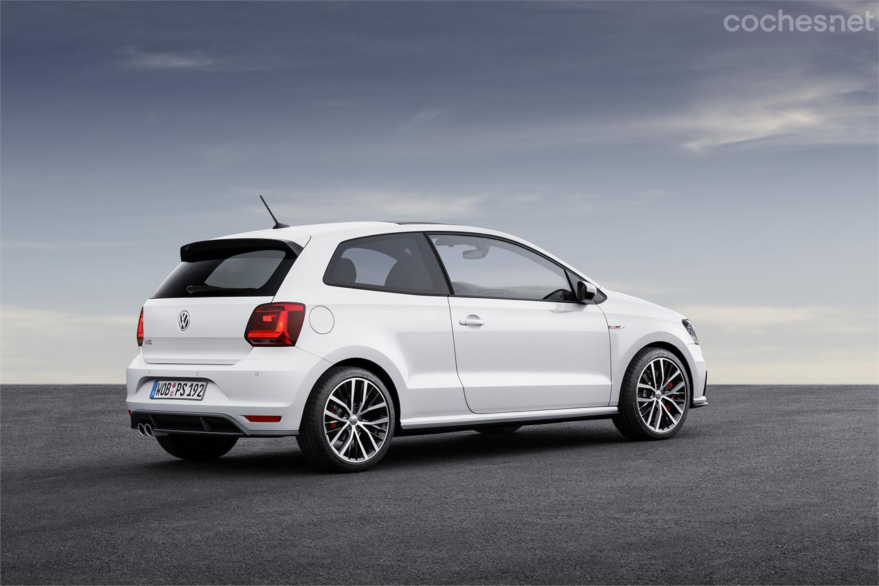 Disponible con cambio manual de 6 relaciones y DSG de 7, el nuevo Polo GTI está animado por un 1.8 TSI que entrega 192 CV y 320 Nm.