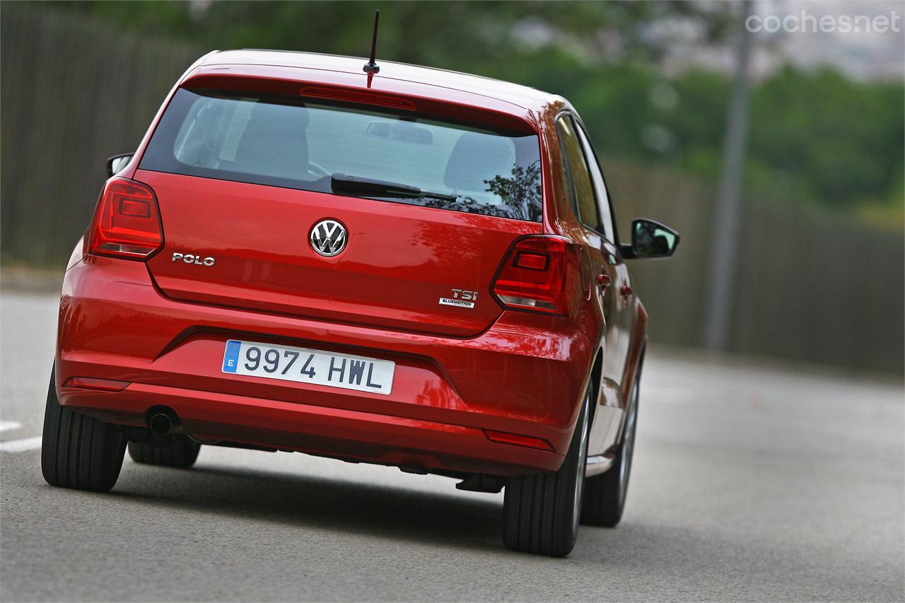 El Volkswagen Polo es un coche ágil, pero si lo forzamos en curva tiene una ligera tendencia subviradora. 