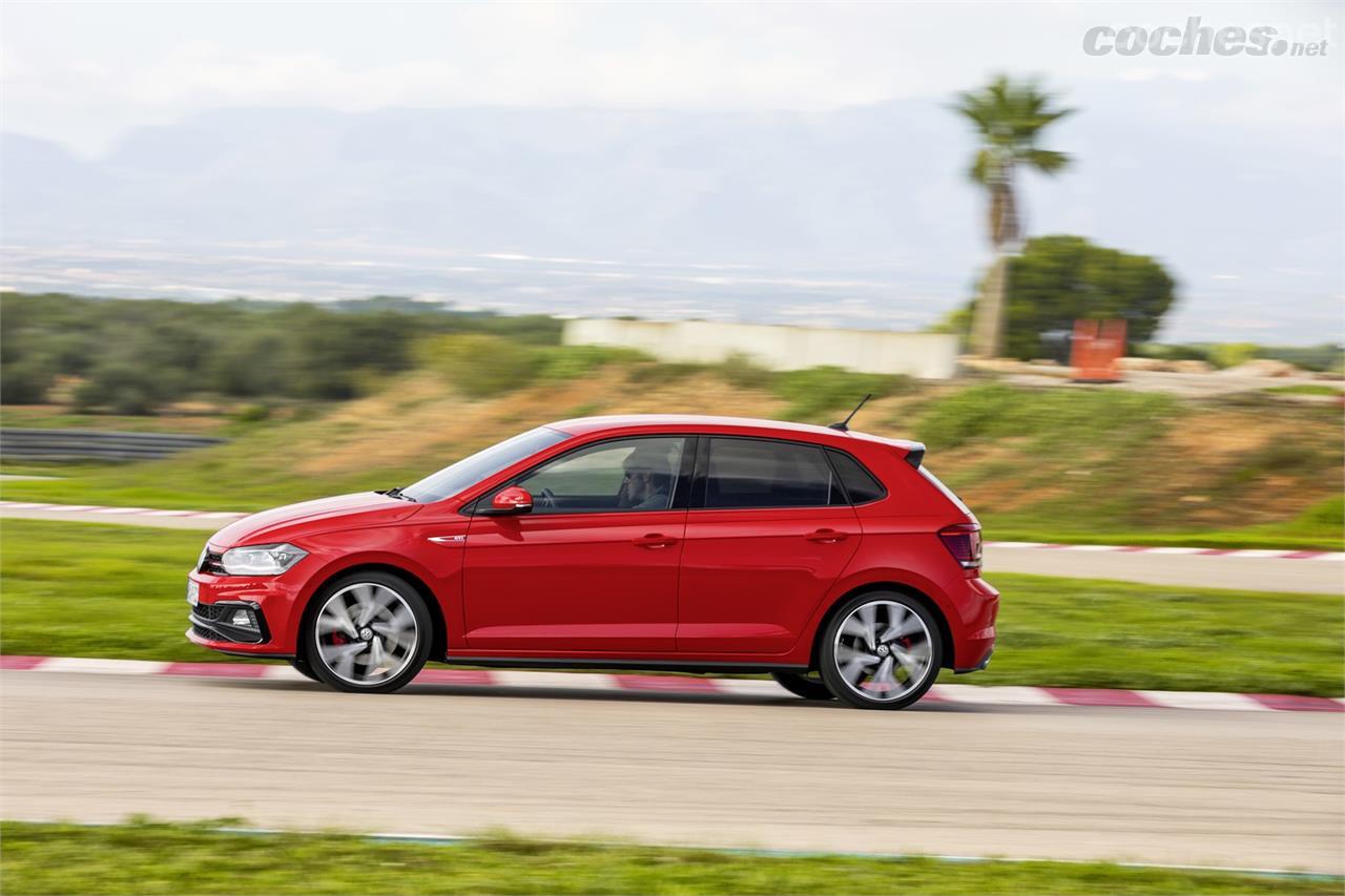 Qué mejor que ponerlo al límite en un circuito. El Circuit de Mallorca es tiene un trazado ratonero perfecto para comprobar las cualidades del nuevo Polo GTI.