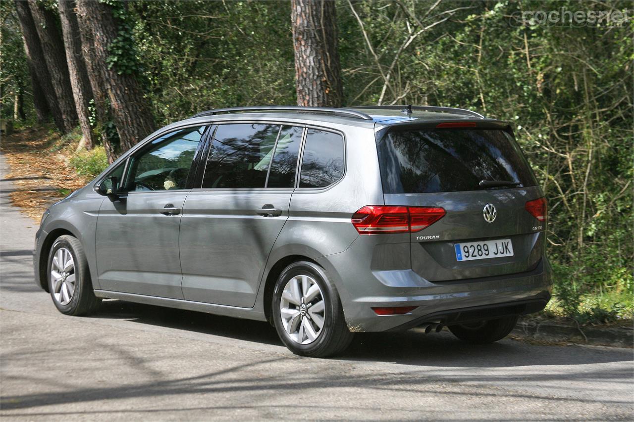 El coche ha crecido 130 mm. en longitud, por lo que la capacidad interior también ha mejorado. 