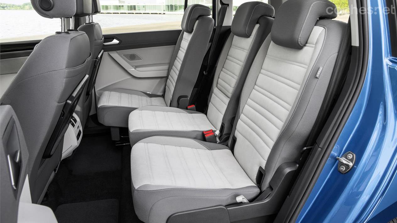 VOLKSWAGEN Touran - The three individual and sliding seats of the Volkswagen Touran facilitate interior modularity according to our needs. 