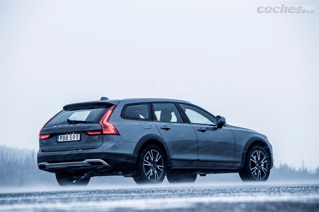 Volvo V90 Cross Country: riguroso todocamino