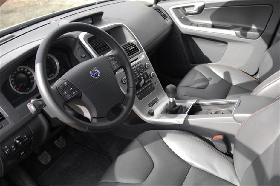 Volvo xc60 2010 магнитола