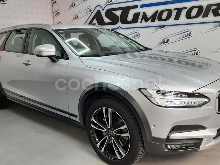 VOLVO V90 Cross Country 2.0 D4 AWD