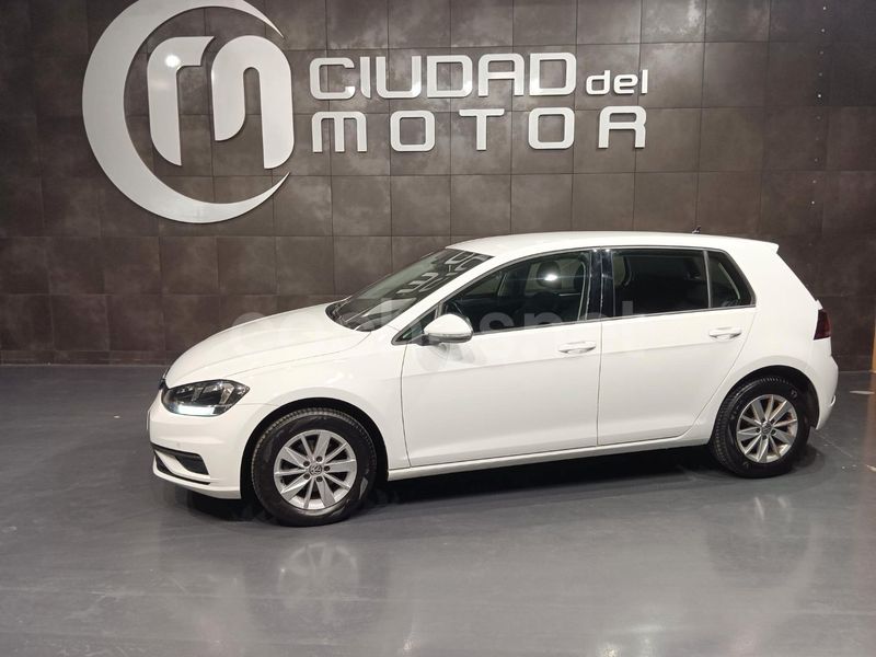 VOLKSWAGEN Golf Edition 1.0 TSI