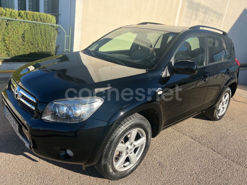 TOYOTA Rav4 2.2 D4D Premium