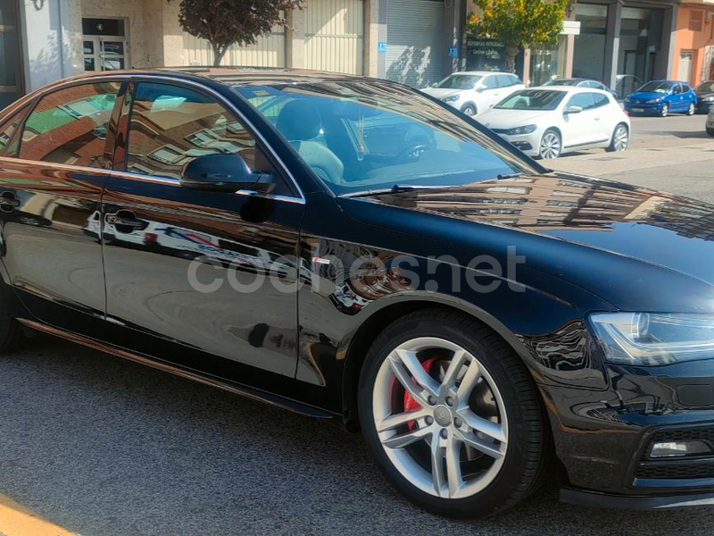 AUDI A4 3.0 TDI quattro S line edition