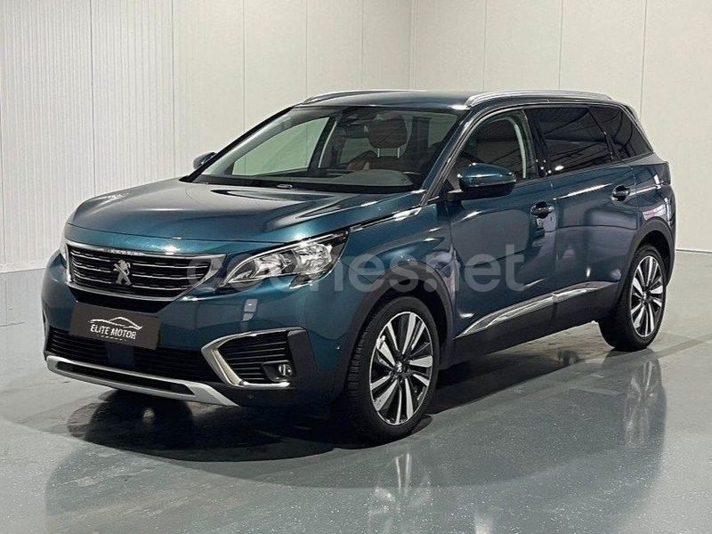 PEUGEOT 5008 Allure 1.2L PureTech SS