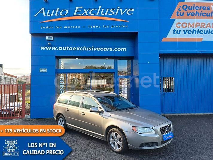 VOLVO V70 D5 Momentum Auto 5p.