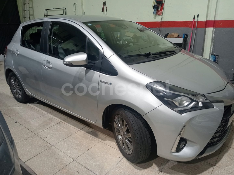 TOYOTA Yaris 1.5 Hybrid Active