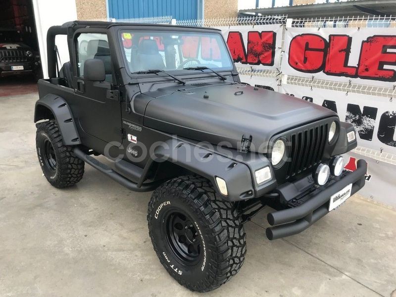 jeep wrangler negro mate