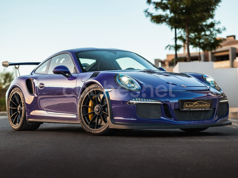 PORSCHE 911 GT3 RS