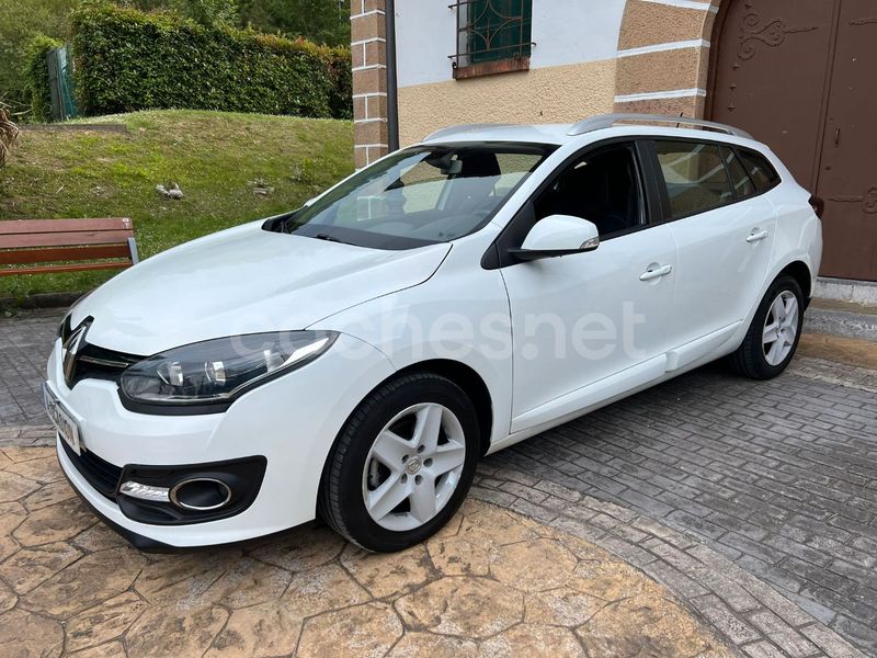 RENAULT Mégane Sport Tourer Limited dCi 110 eco2