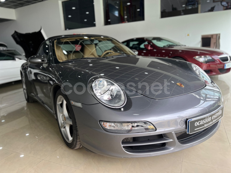 PORSCHE 911 Carrera 4 Cabrio