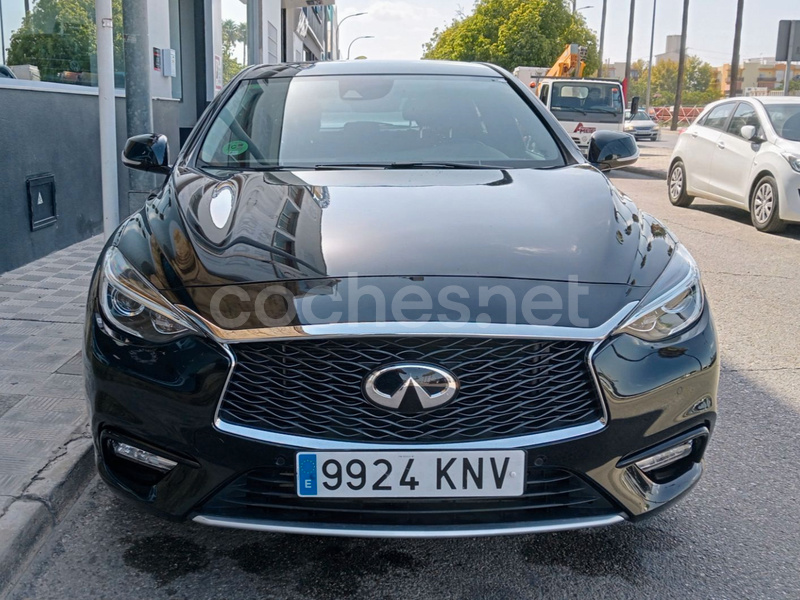 INFINITI Q30 2.2D PREMIUM 7DCT 5p.