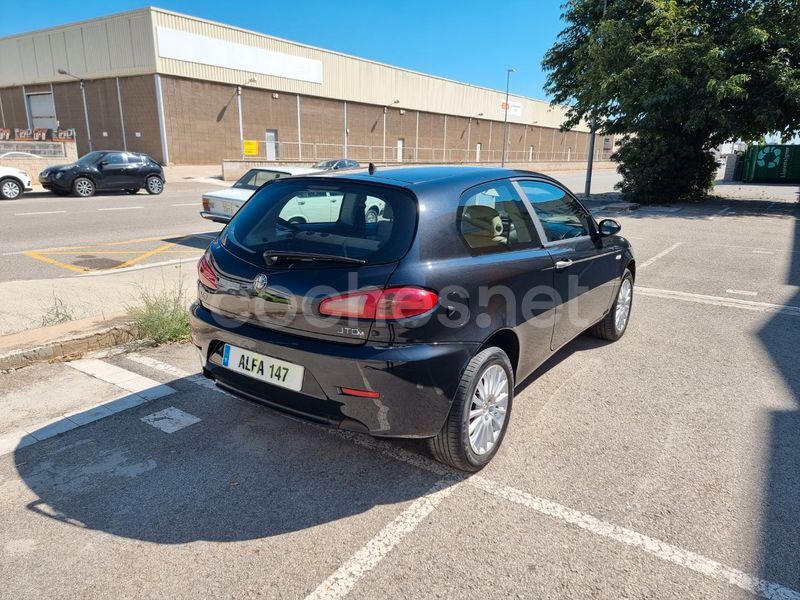 ALFA ROMEO 147 (2009) - 4000 € en Barcelona