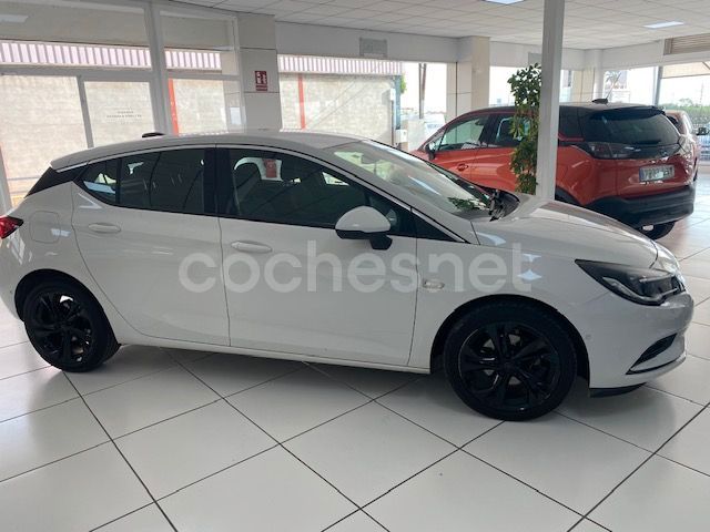 OPEL Astra 1.6 CDTi Dynamic