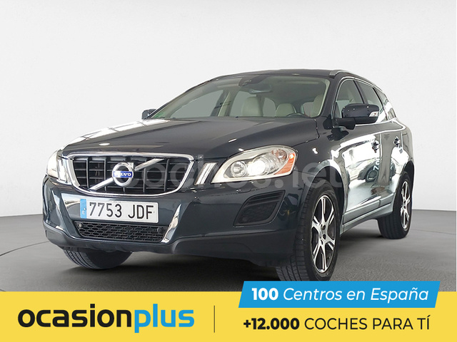 VOLVO XC60 2.0 T5 Momentum Auto