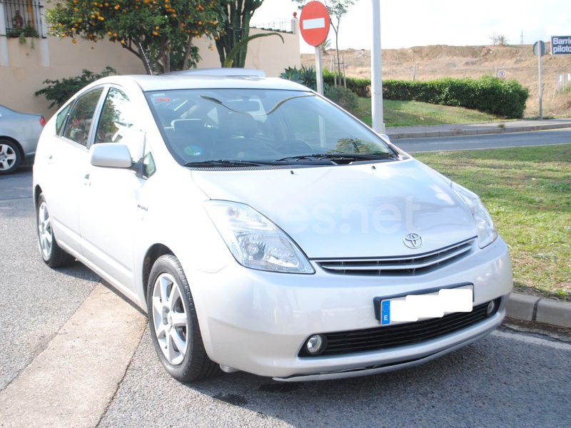 TOYOTA Prius 1.5 VVTi HSD