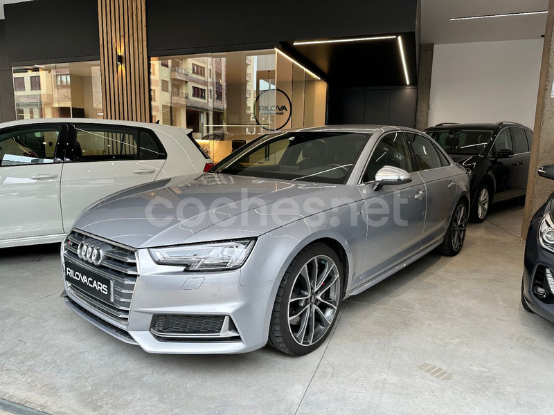 AUDI S4 3.0 TFSI quattro tiptronic