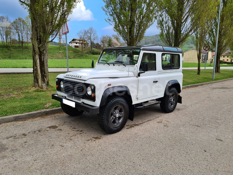 LAND-ROVER Defender 90 SW SE