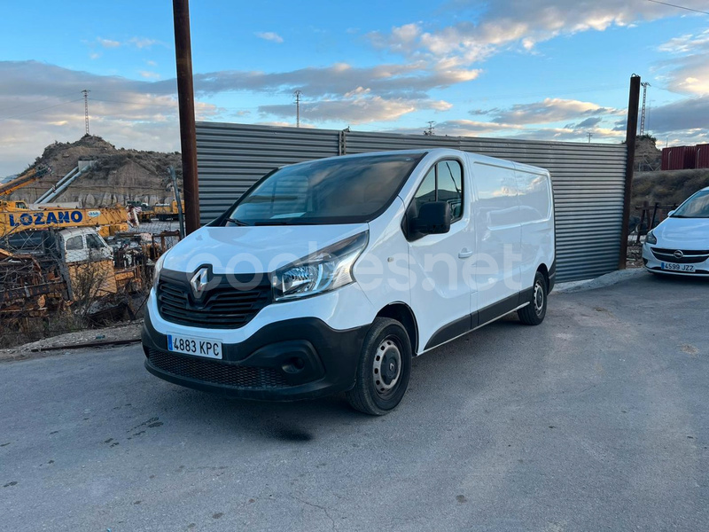 RENAULT Trafic Passenger Energy dCi 120 CV 18