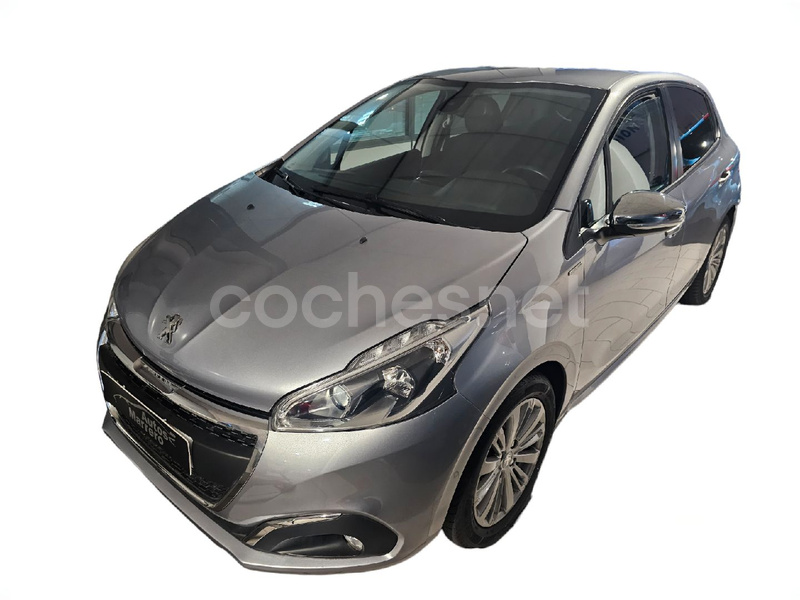 PEUGEOT 208 5P Signature 1.2L PureTech 60KW 82CV 5p.