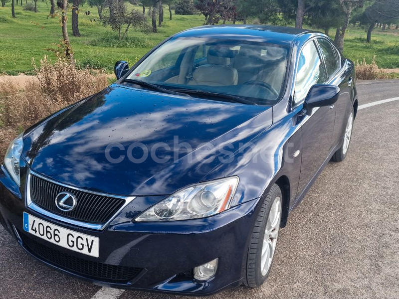 LEXUS IS 220d Premium