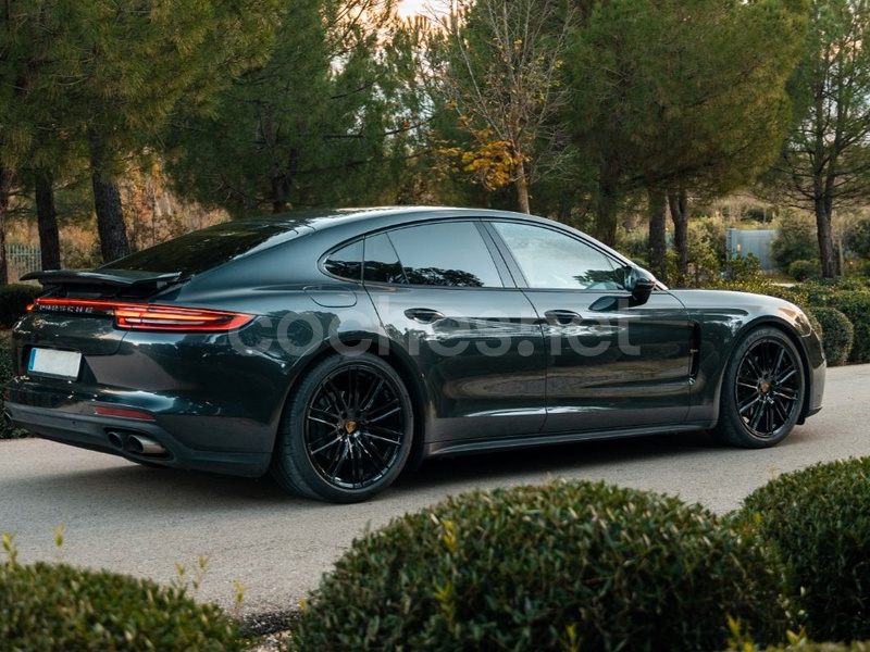 PORSCHE Panamera 4S