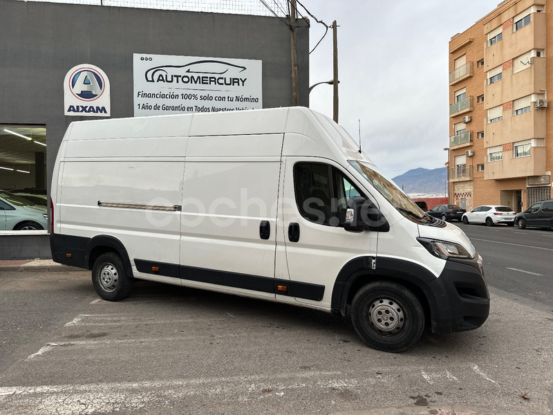 PEUGEOT Boxer 330 L1H1 BlueHDi